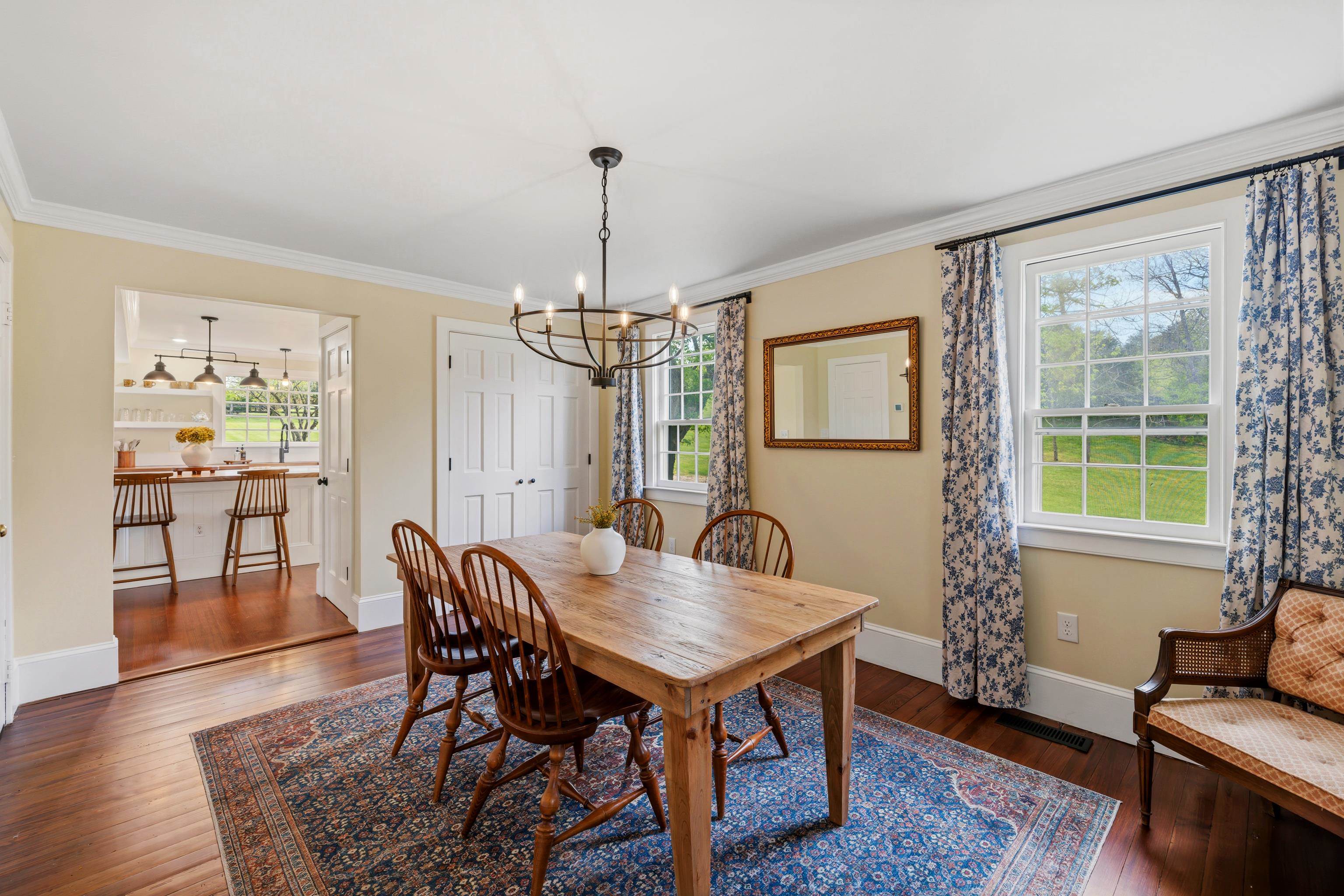 396 BELLEVUE LN