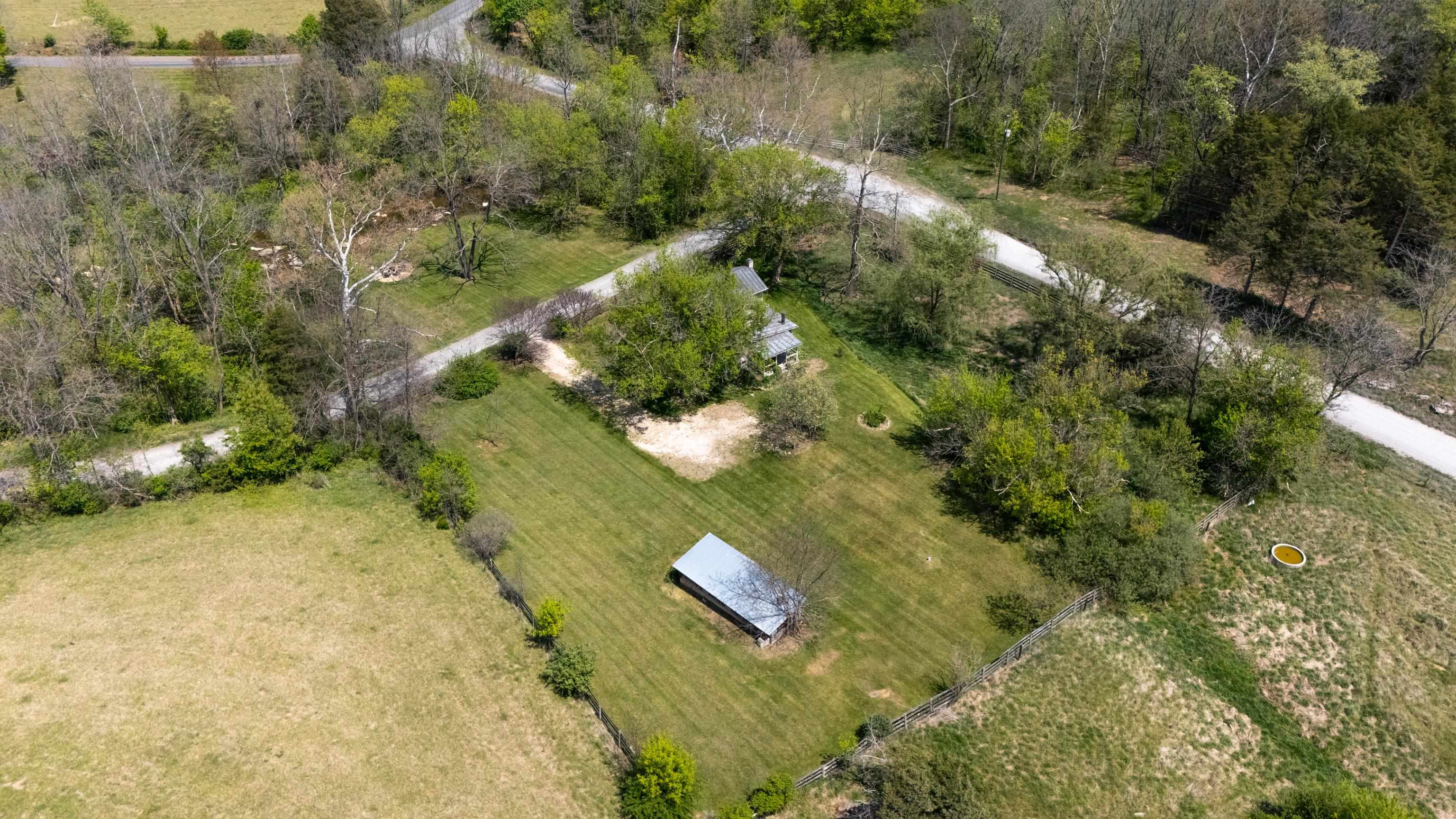 396 BELLEVUE LN