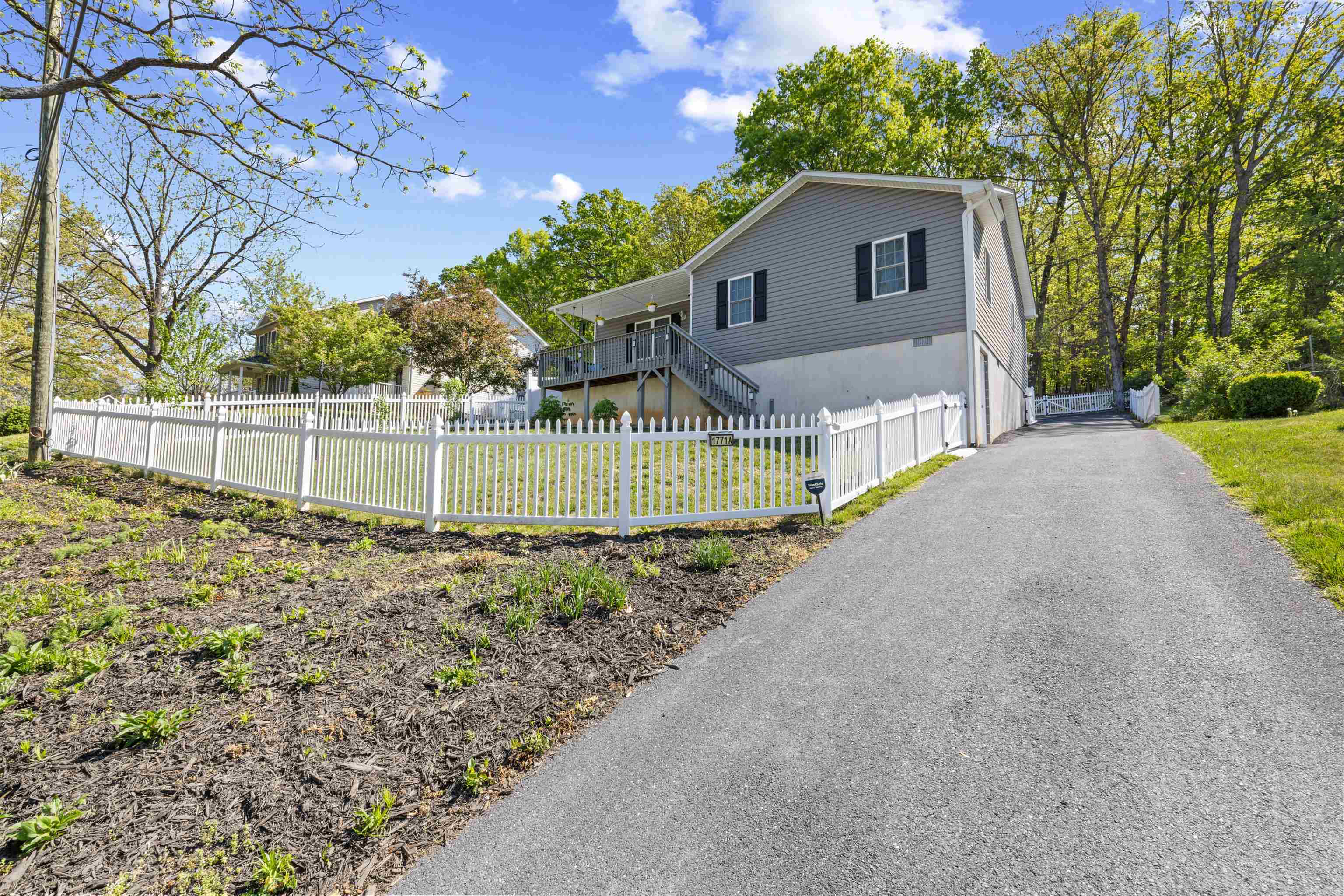 1771 A SHUTTERLEE MILL RD