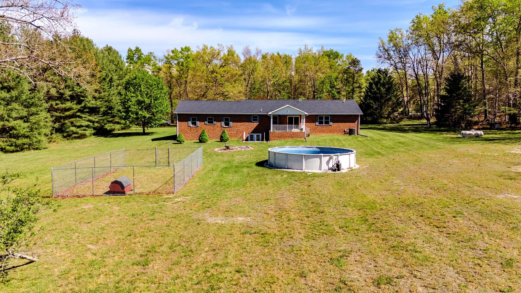182 MIKES KNOB LN