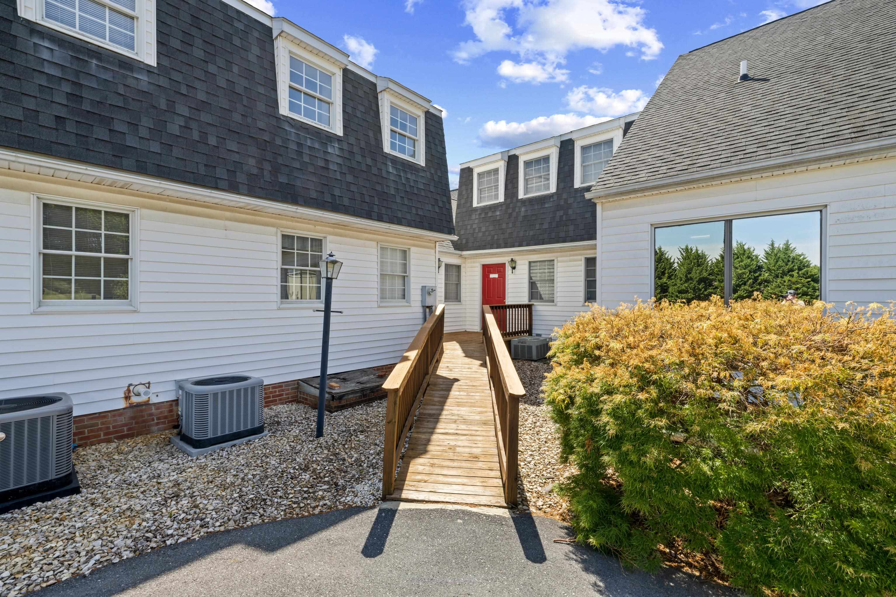 2780 STUARTS DRAFT HWY Unit: 106