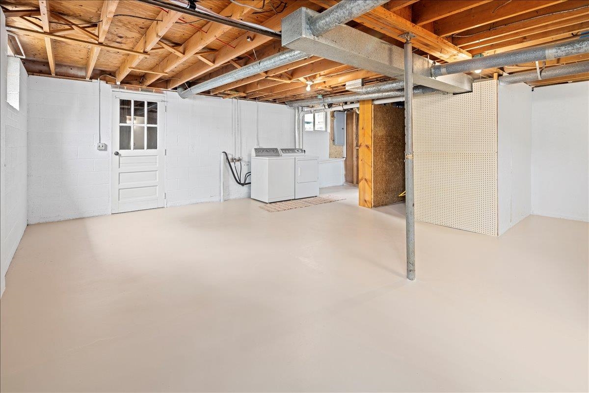 84 HUDSON AVE
