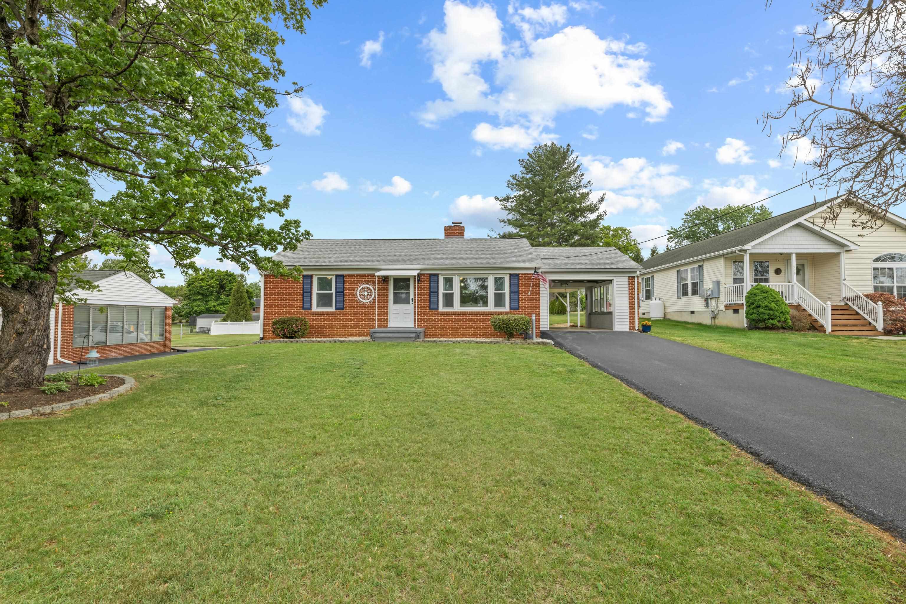 118 STUART AVE