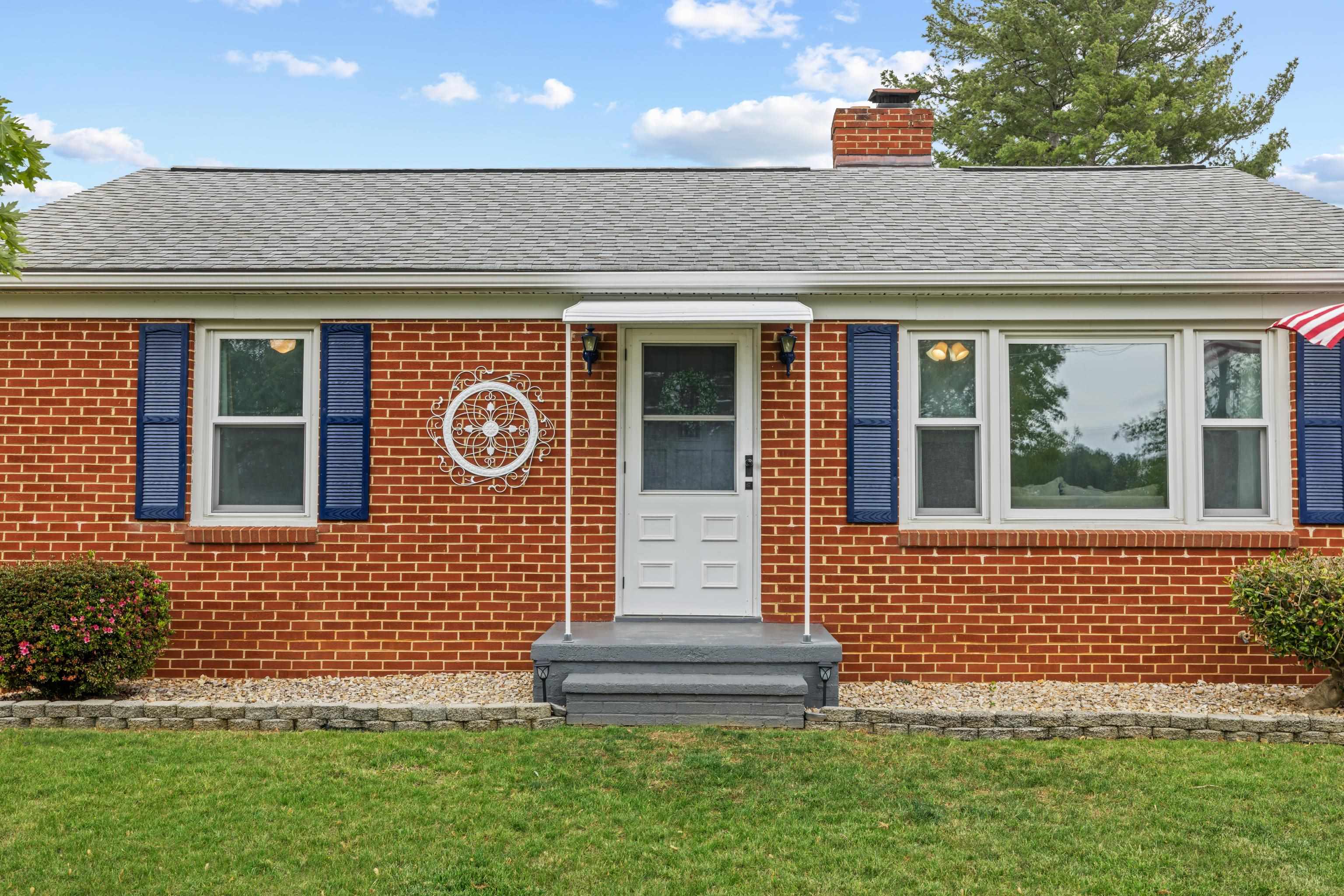 118 STUART AVE