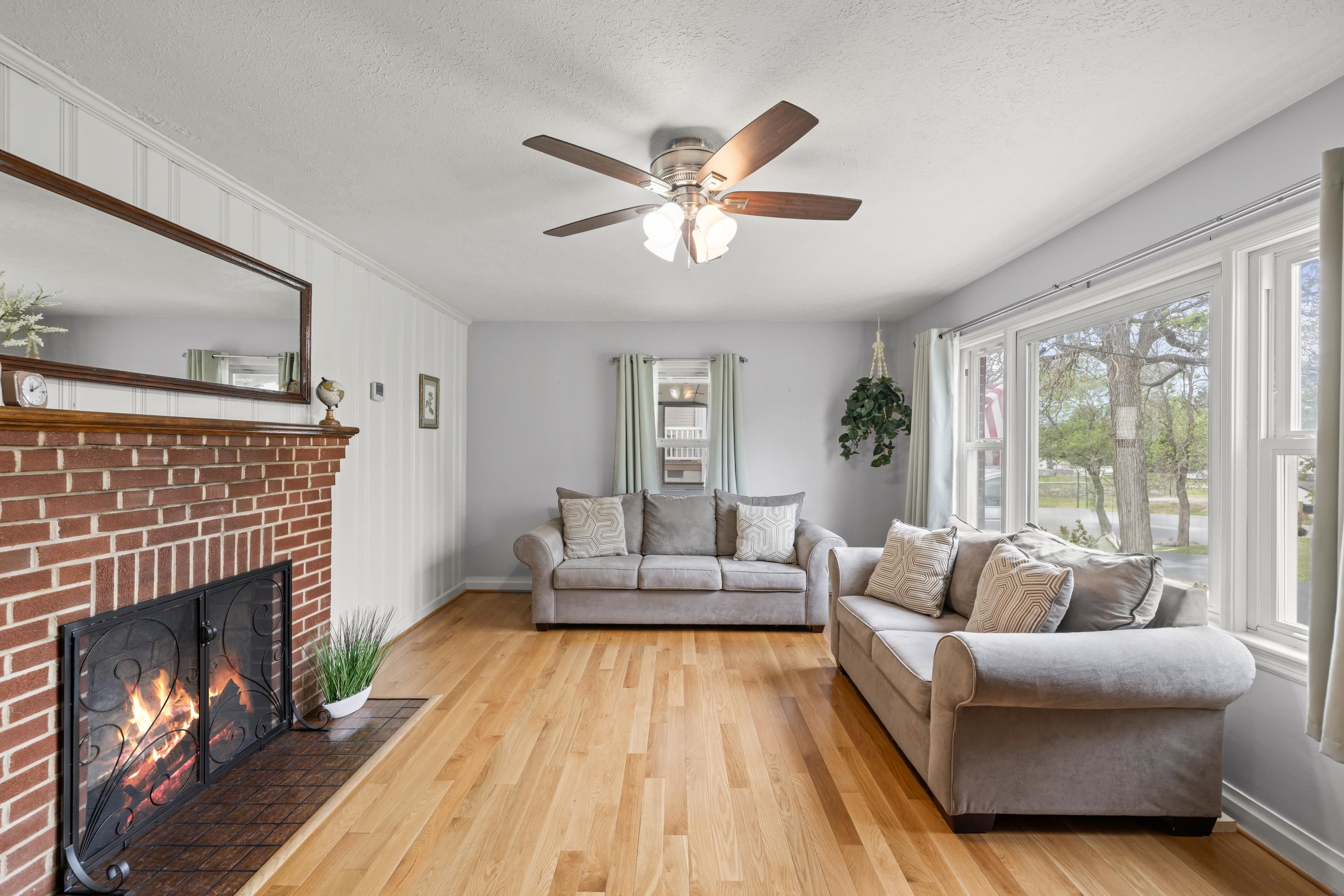 118 STUART AVE