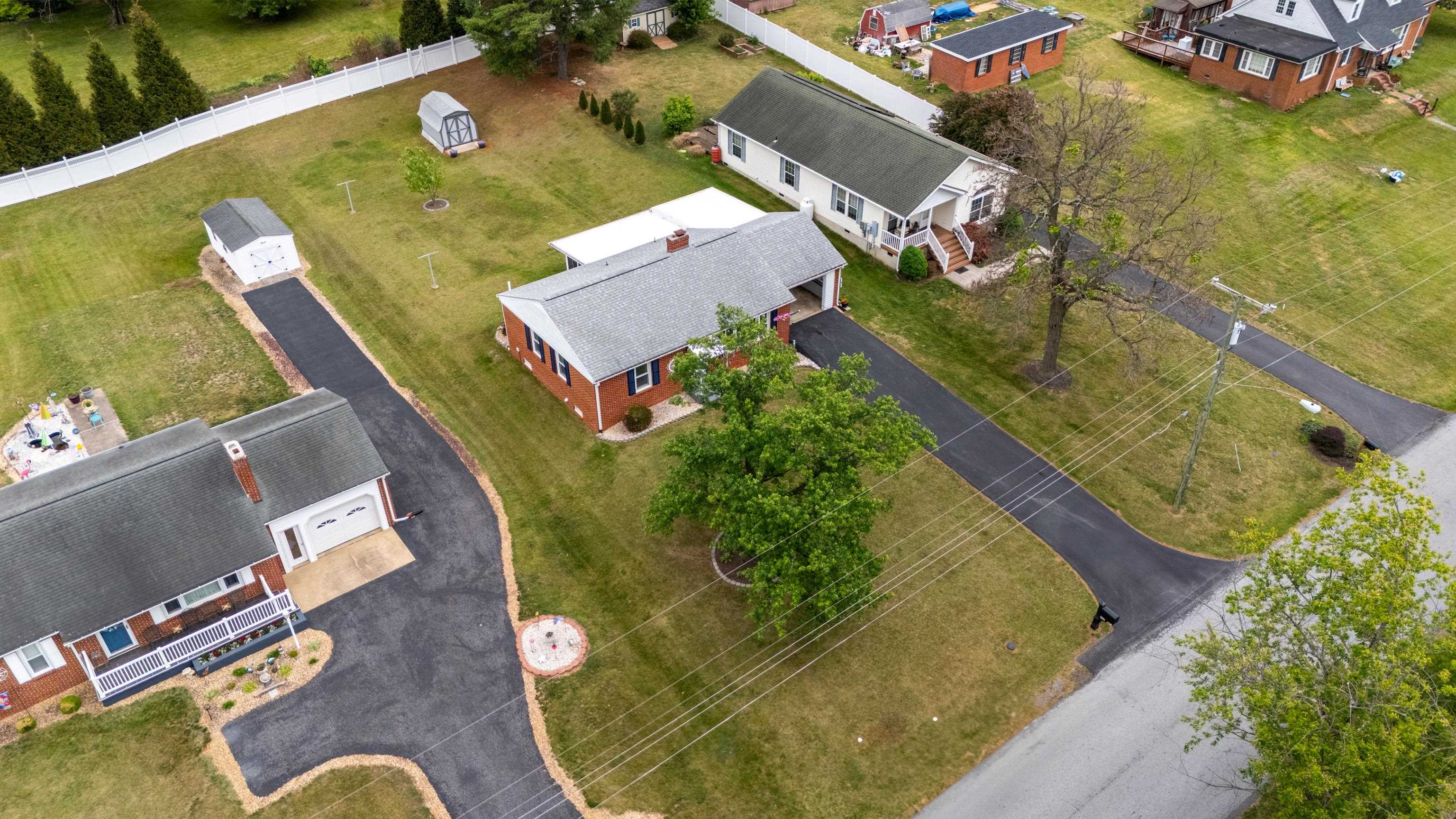 118 STUART AVE