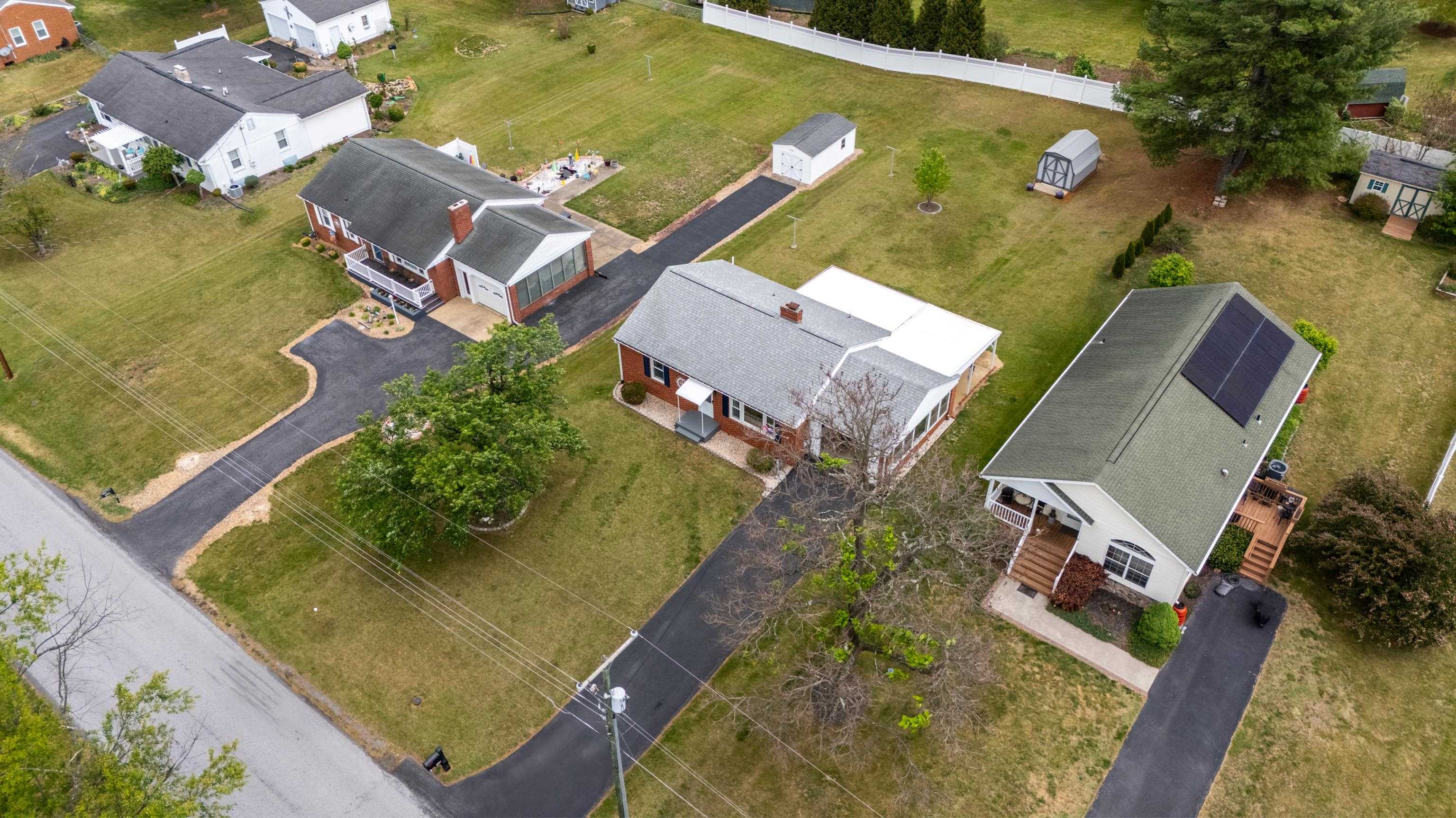 118 STUART AVE