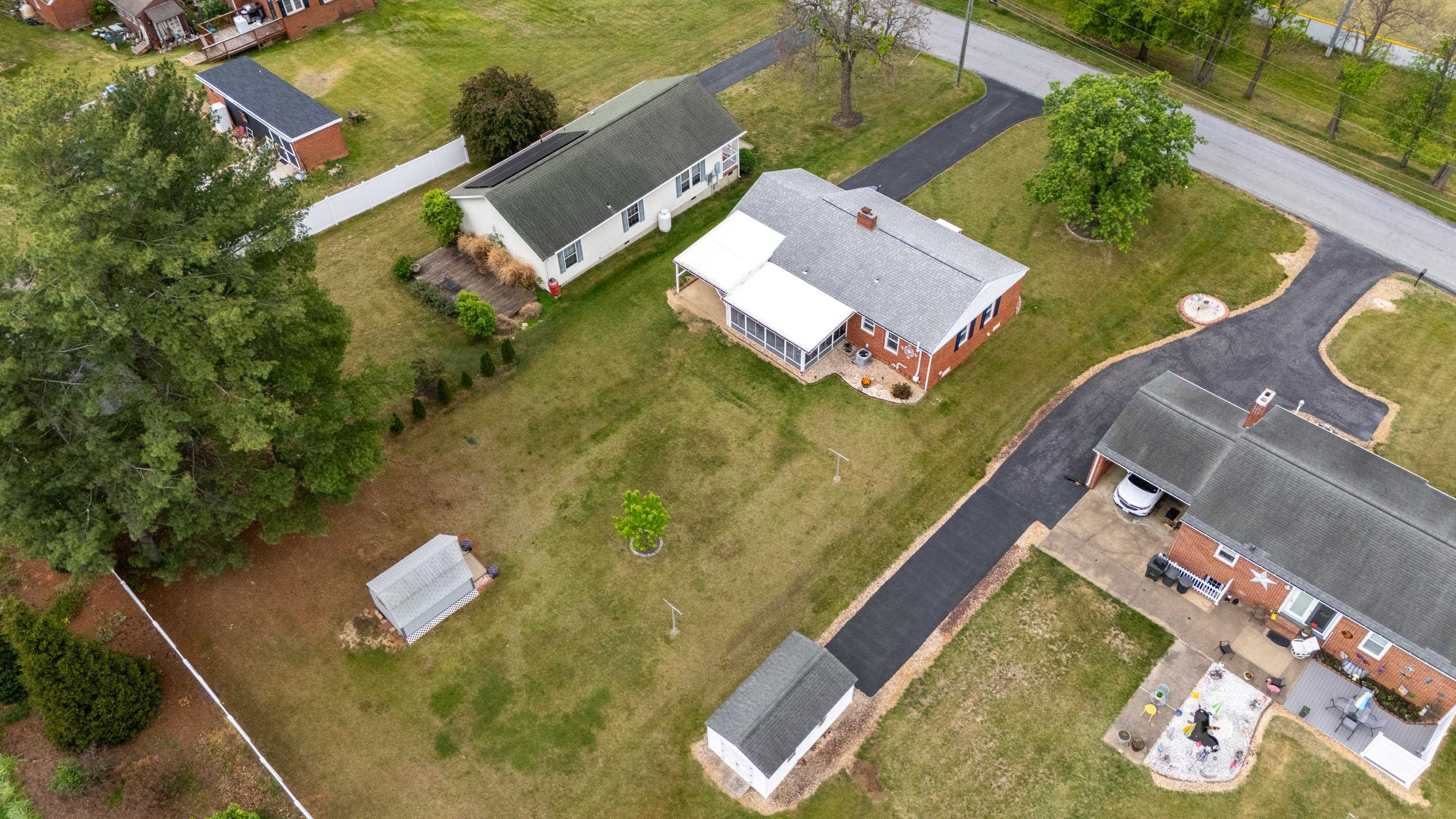 118 STUART AVE
