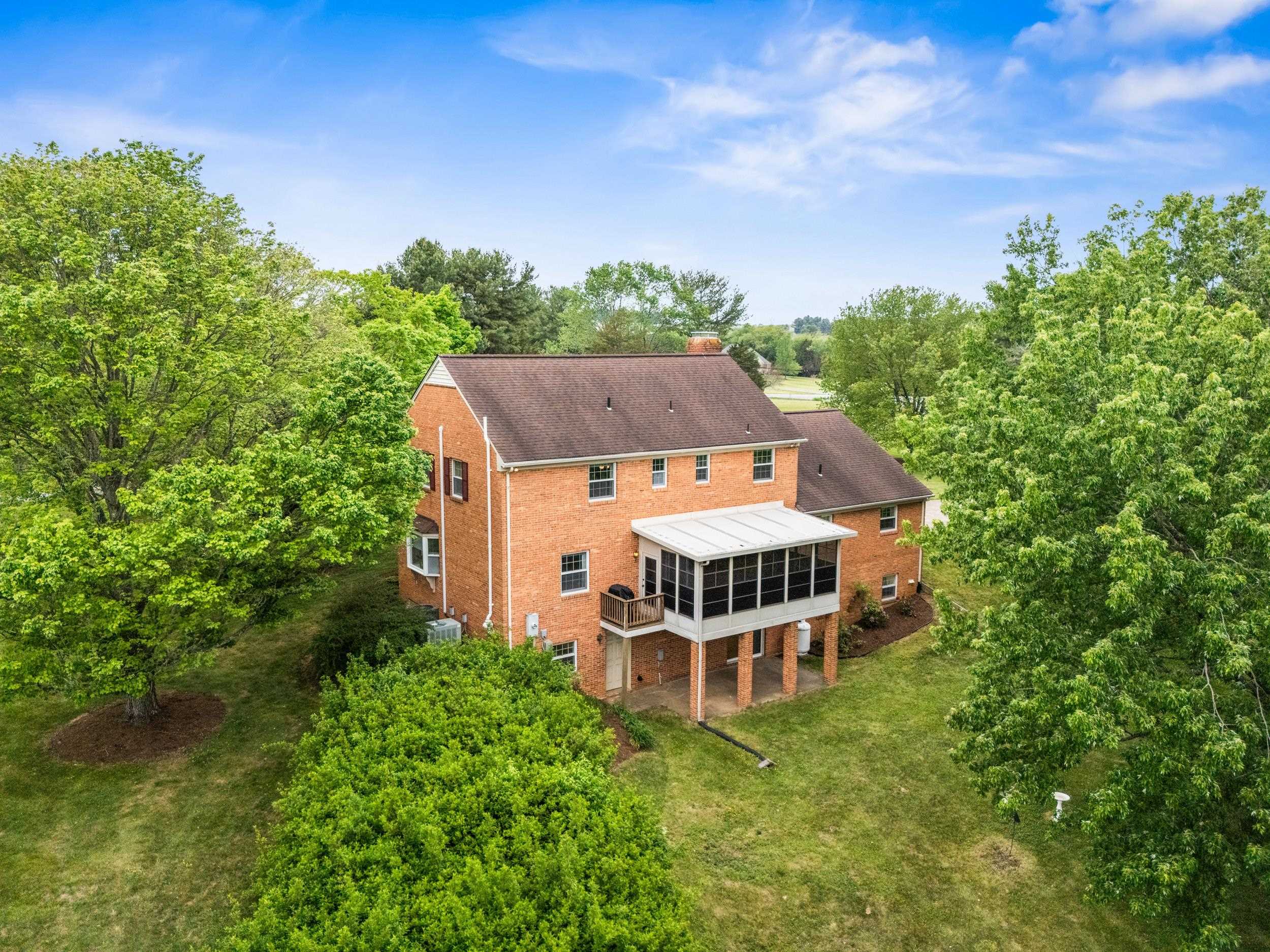 32 HENKEL RD