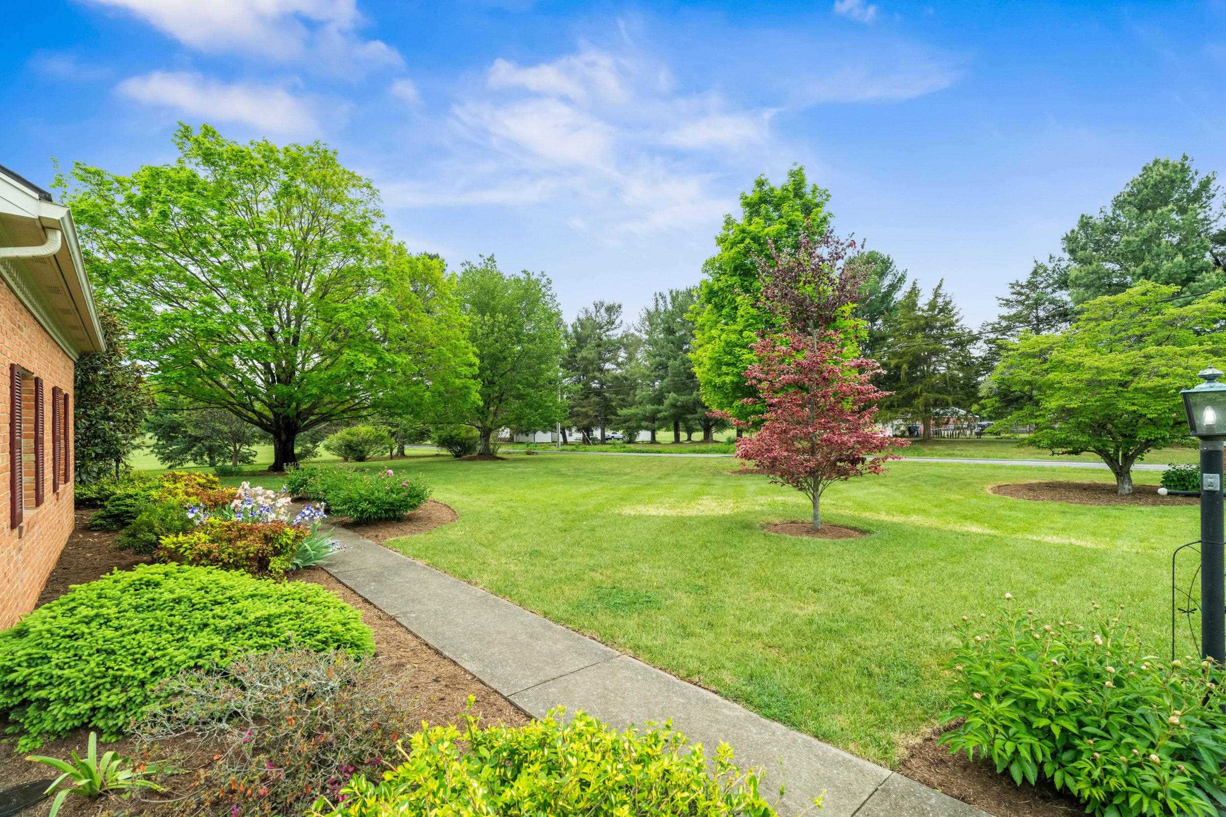 32 HENKEL RD