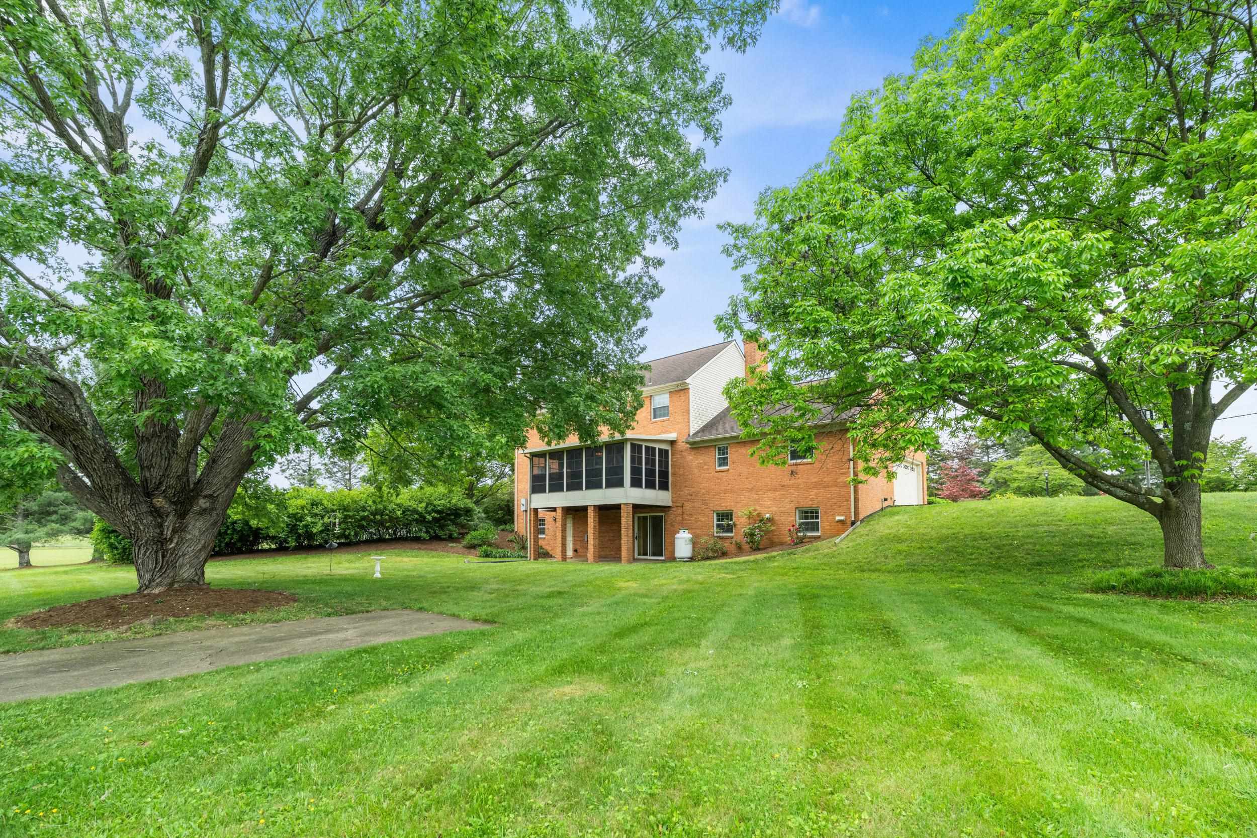 32 HENKEL RD