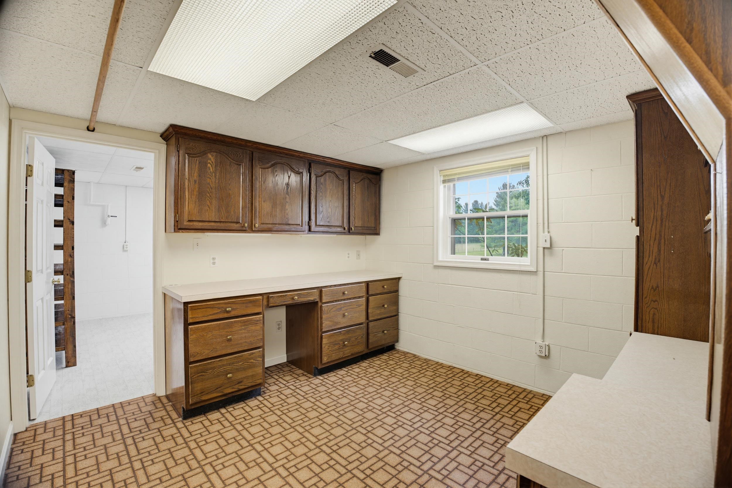 32 HENKEL RD