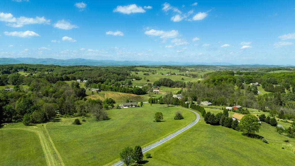 112 GUERNSEY LN