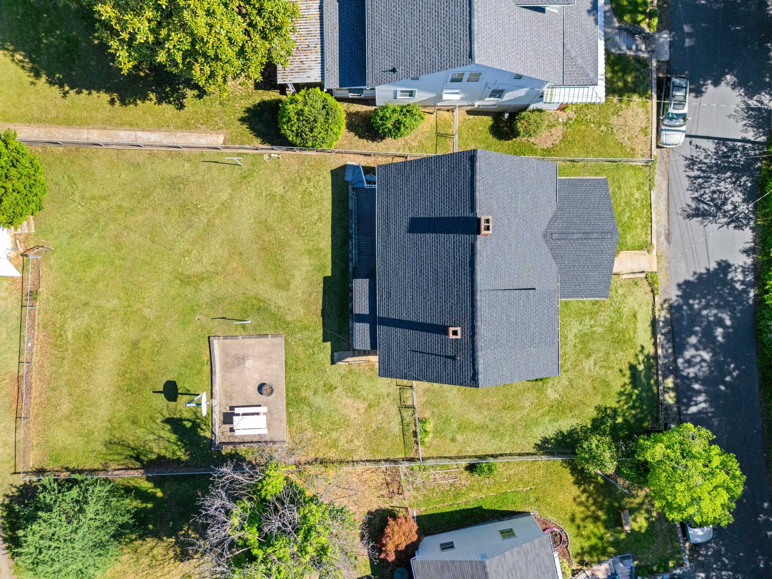 320 INSTITUTE ST