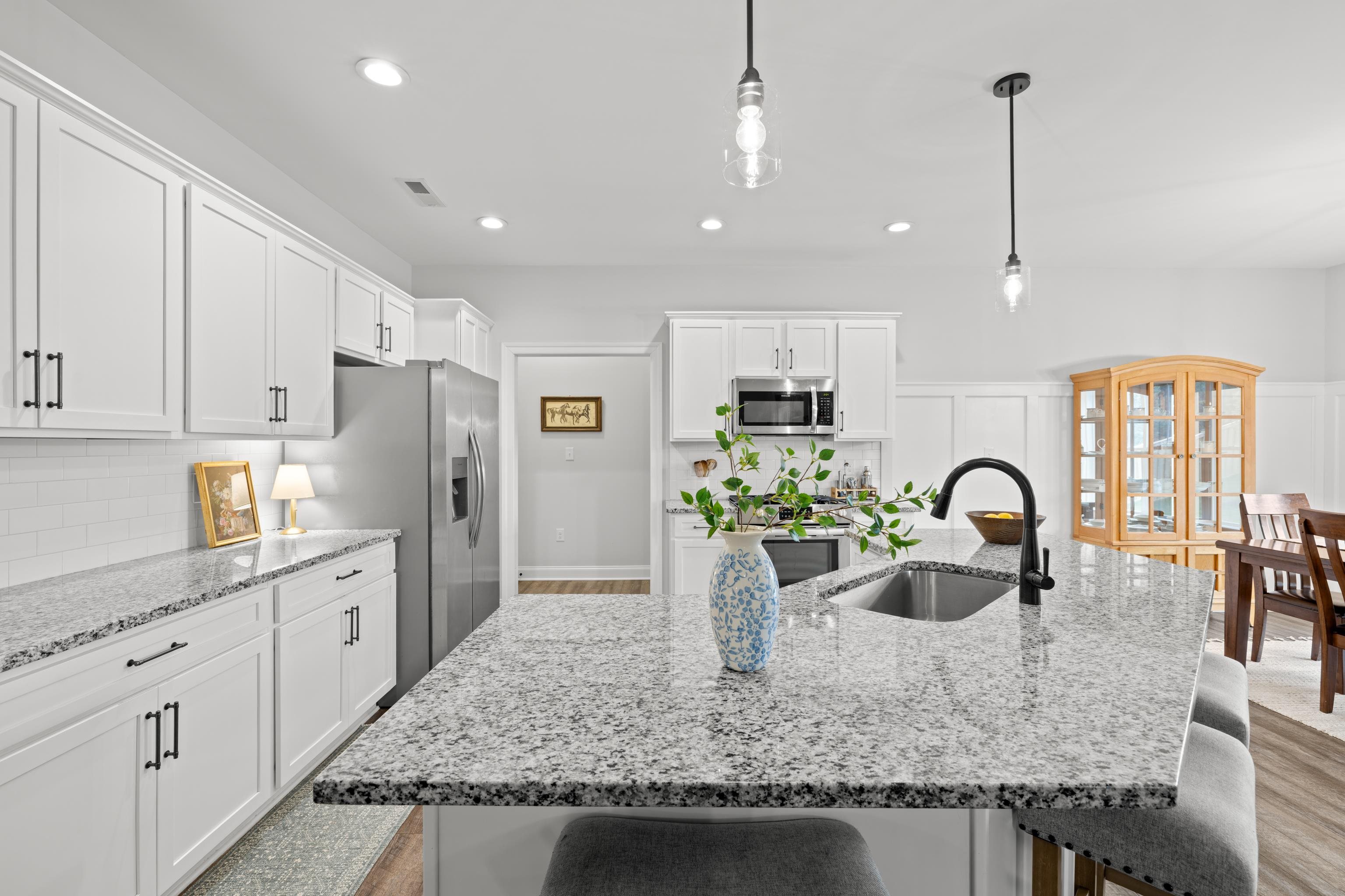 144 LANGLEY DR