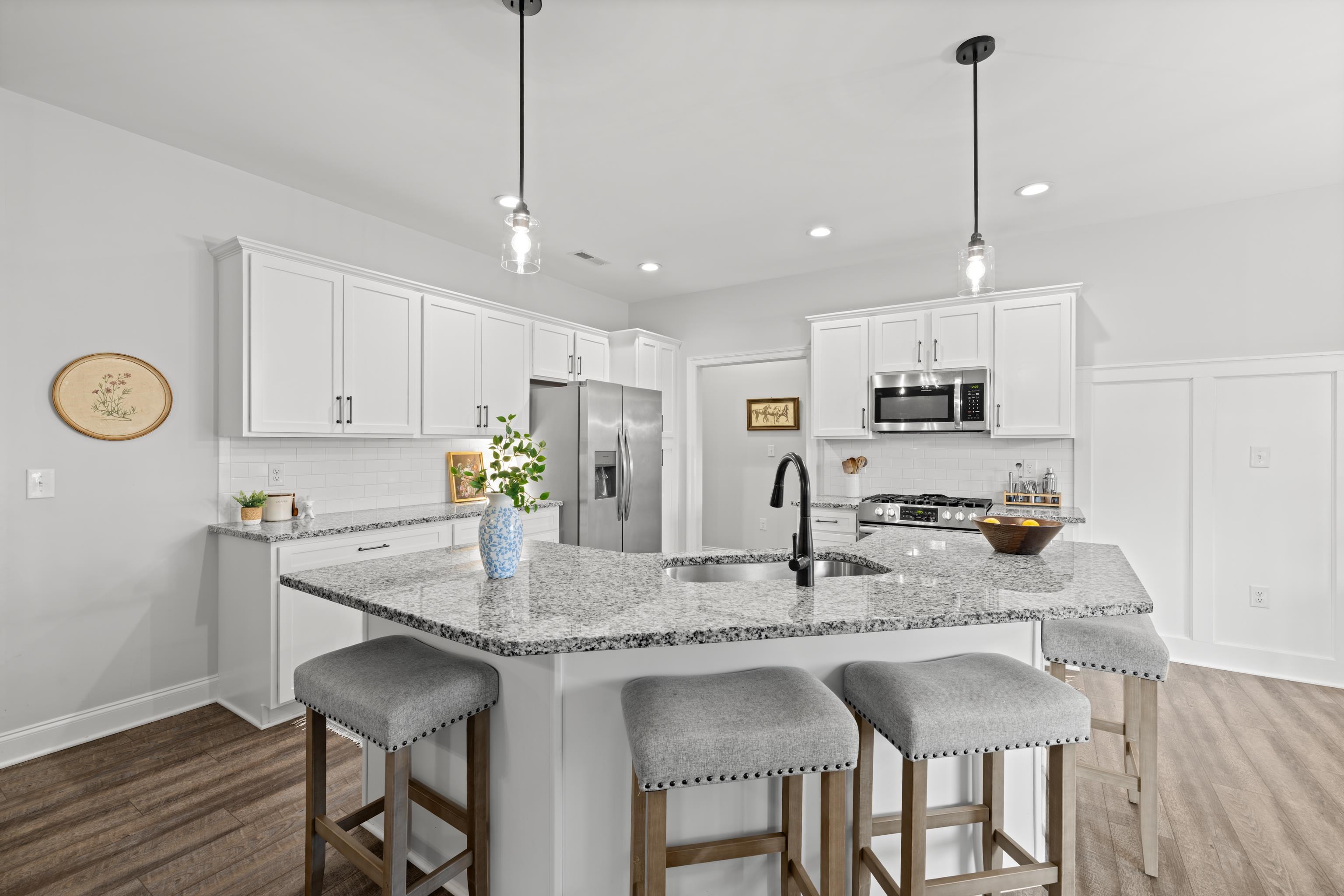 144 LANGLEY DR
