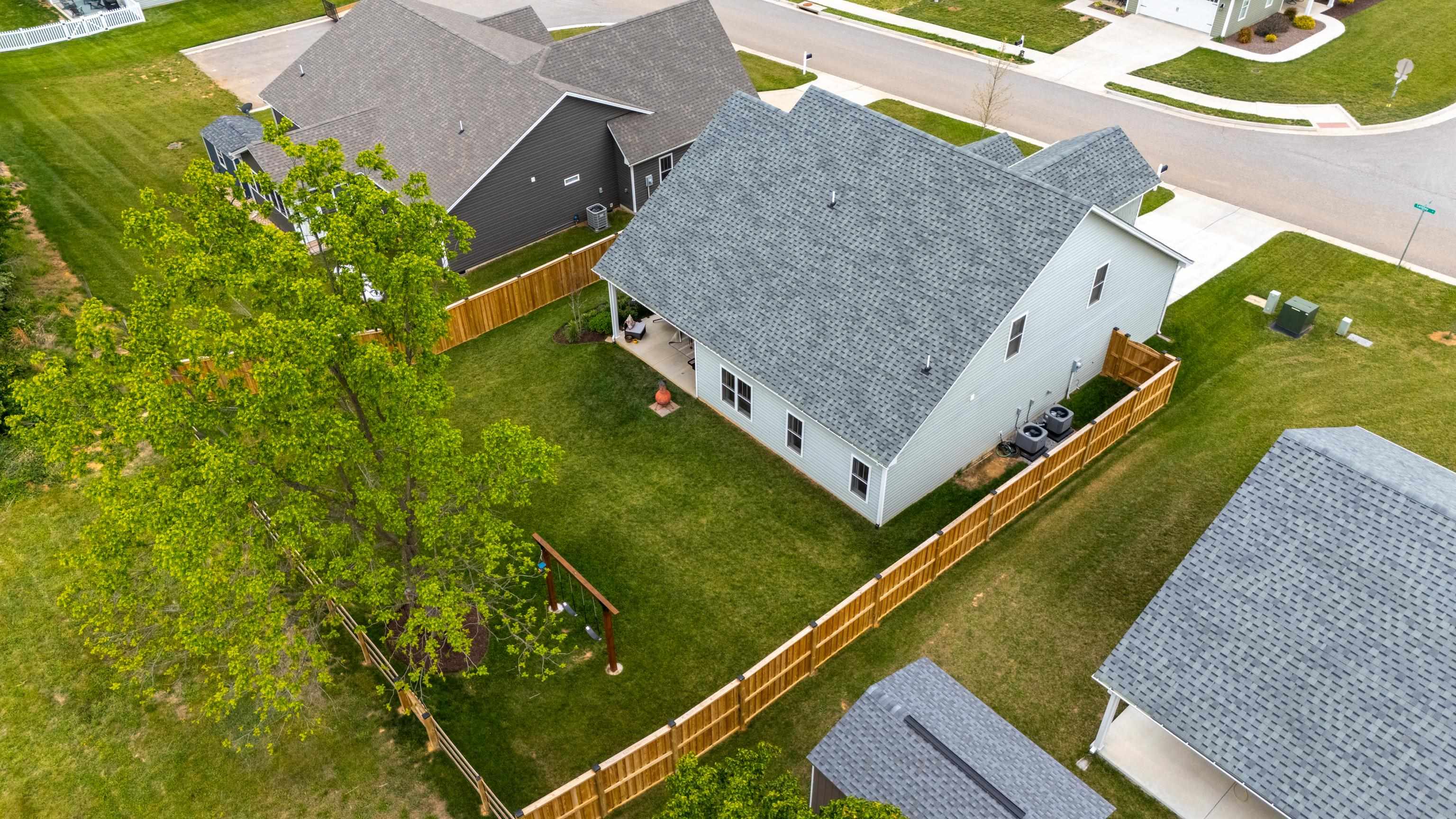 144 LANGLEY DR