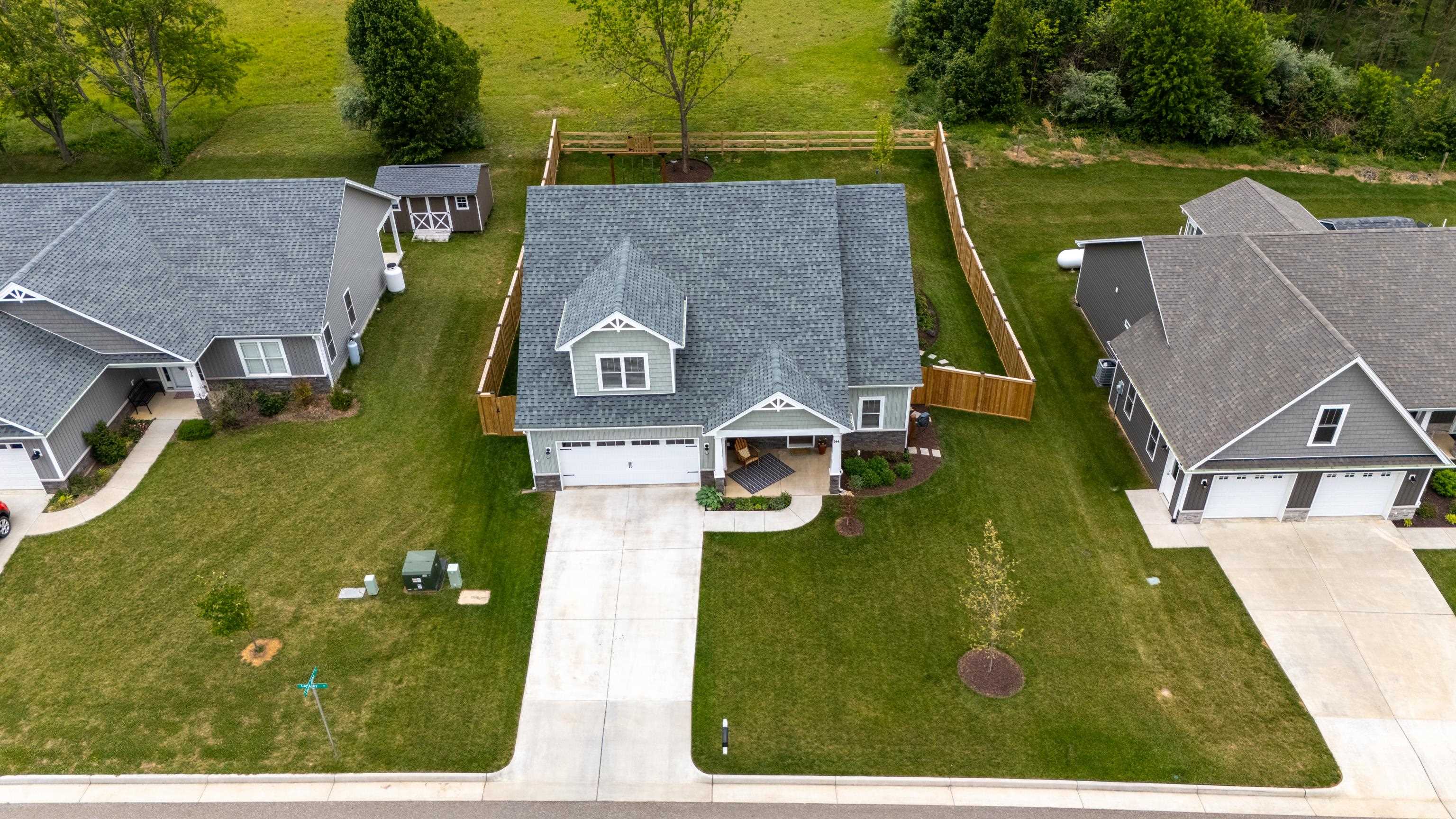 144 LANGLEY DR