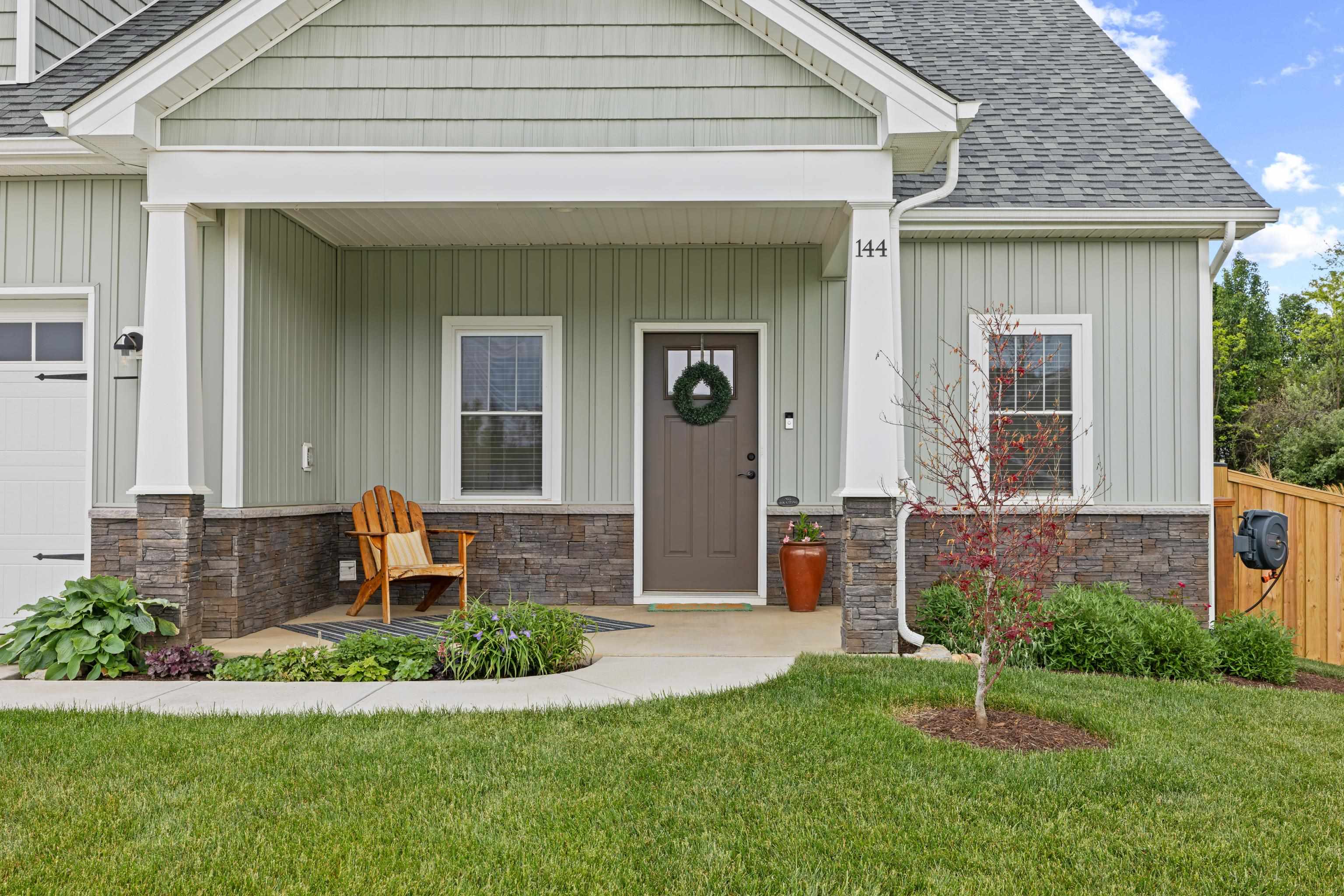 144 LANGLEY DR