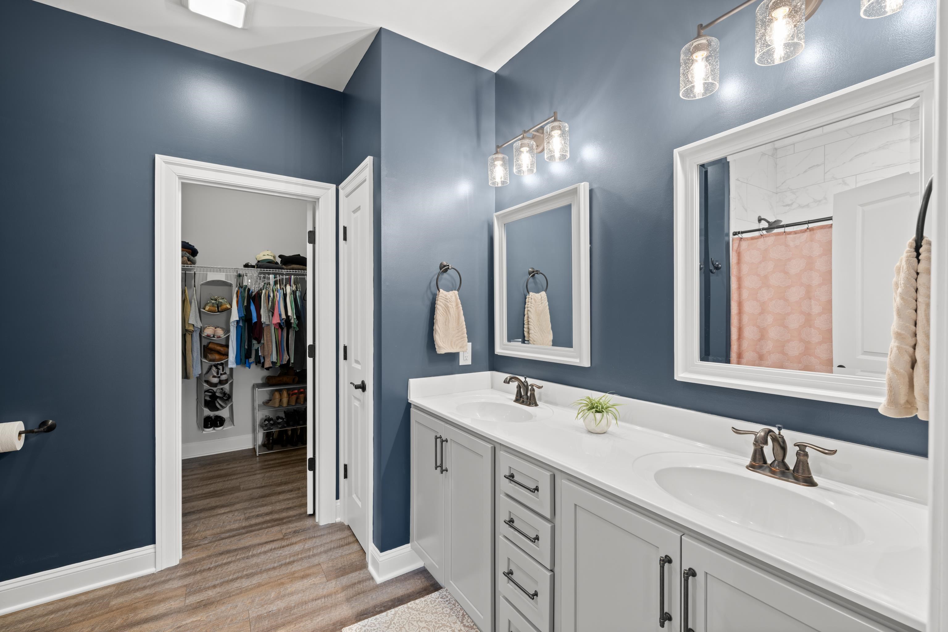 144 LANGLEY DR
