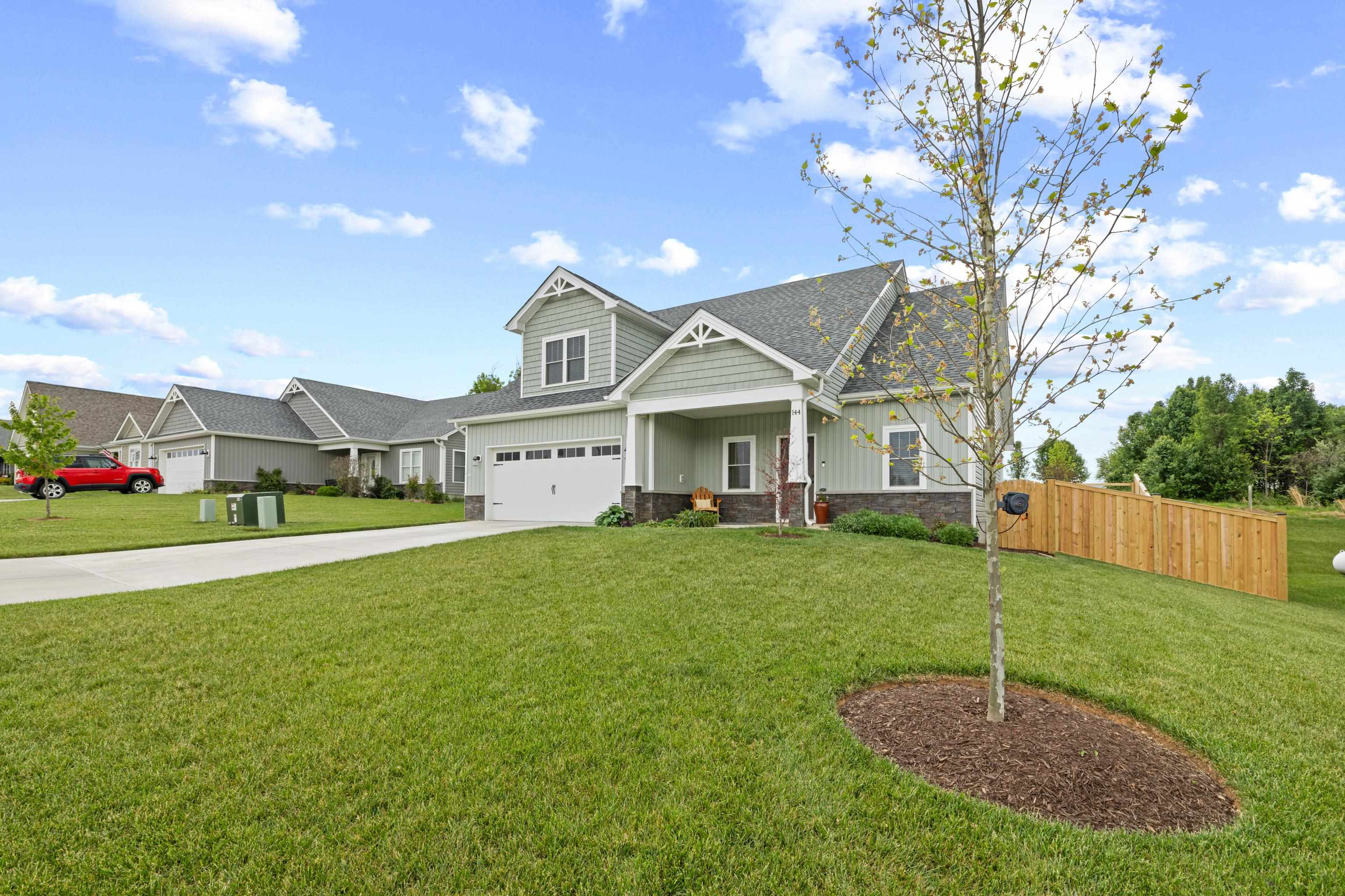144 LANGLEY DR