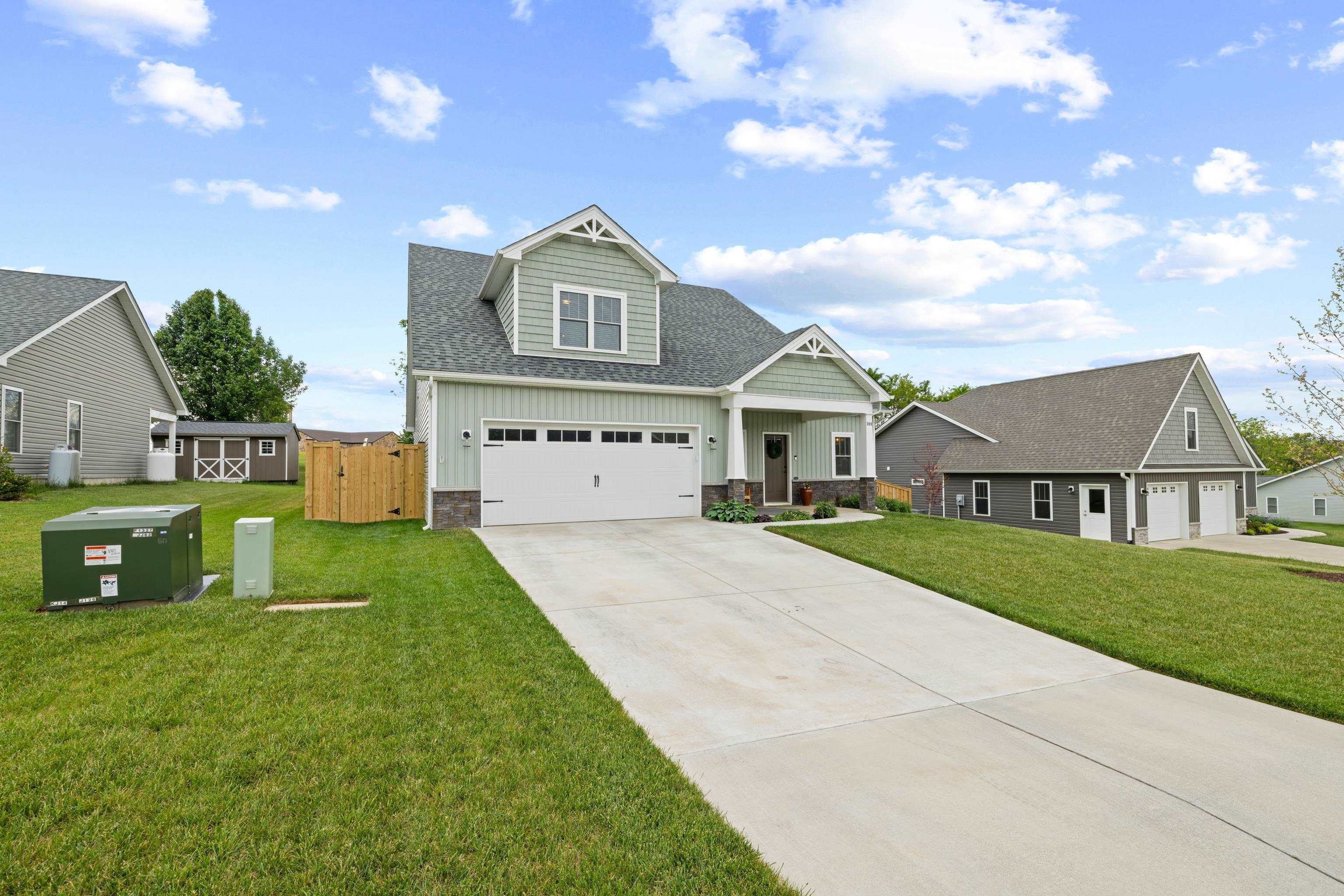 144 LANGLEY DR