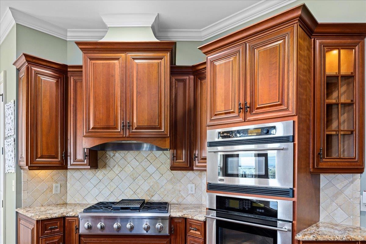635 FREDERICK RD