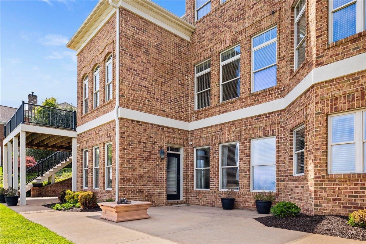 635 FREDERICK RD