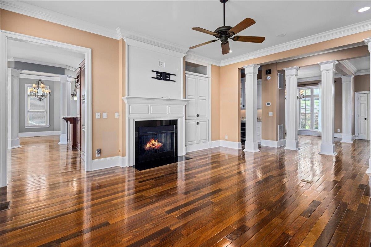 635 FREDERICK RD