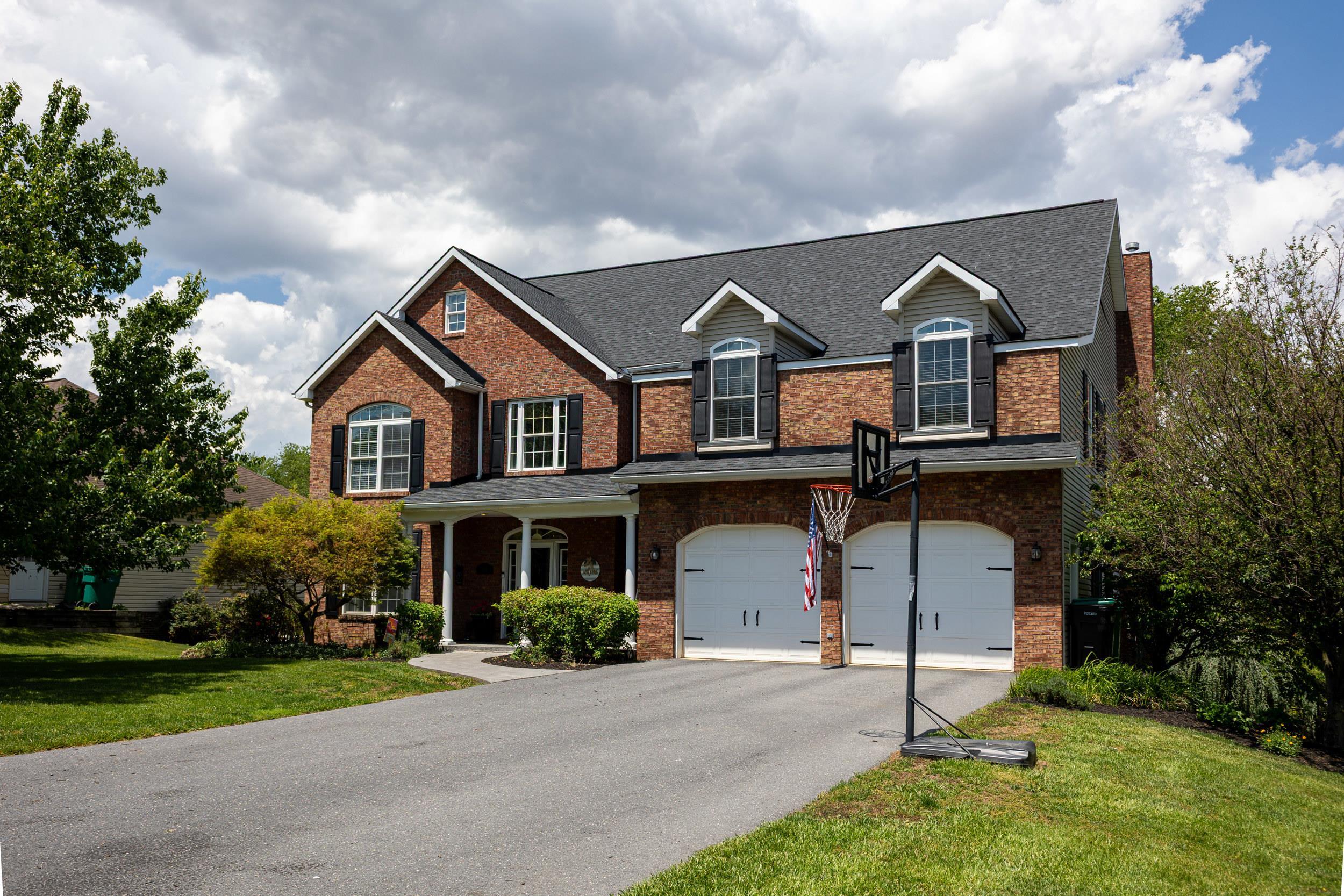 240 NORTHVIEW DR