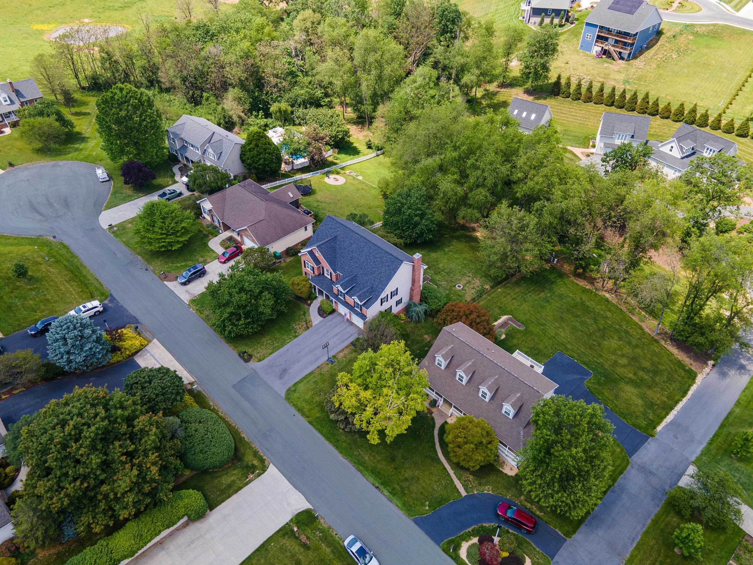 240 NORTHVIEW DR