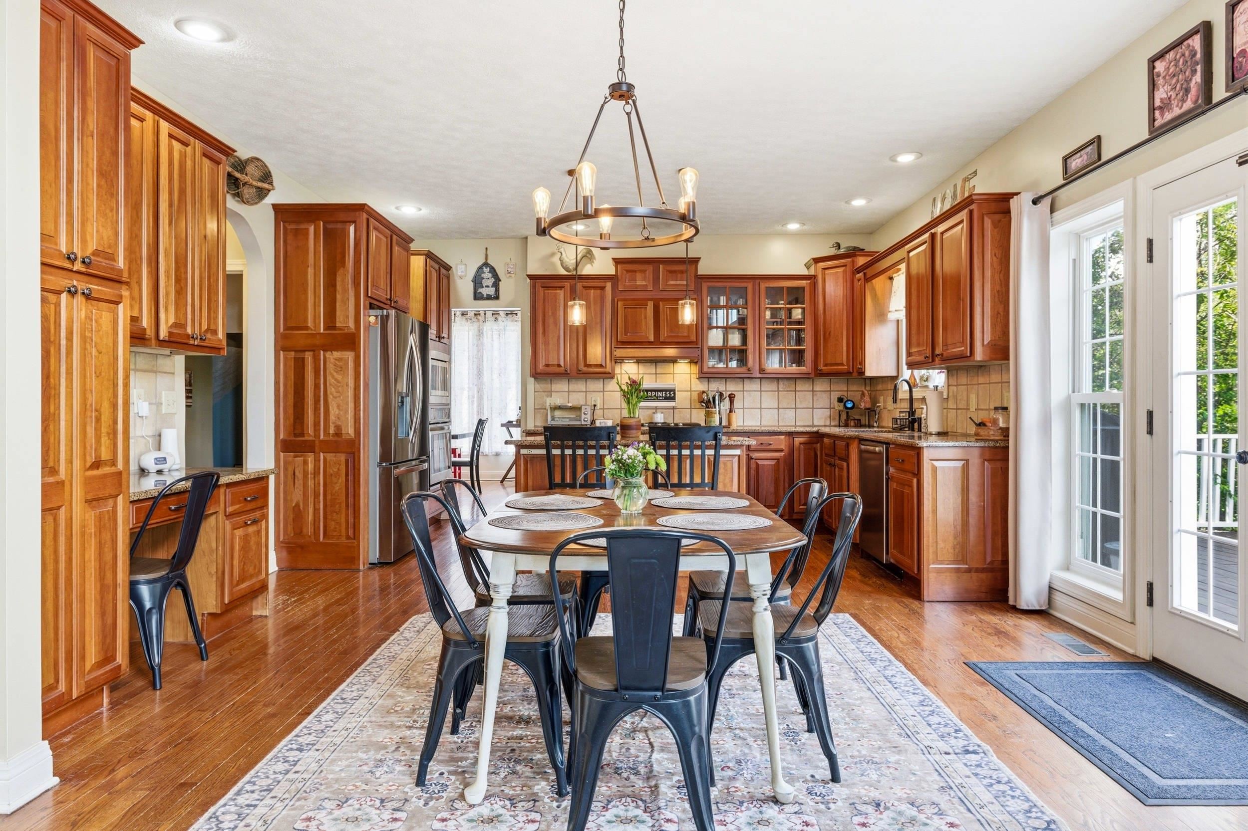 240 NORTHVIEW DR