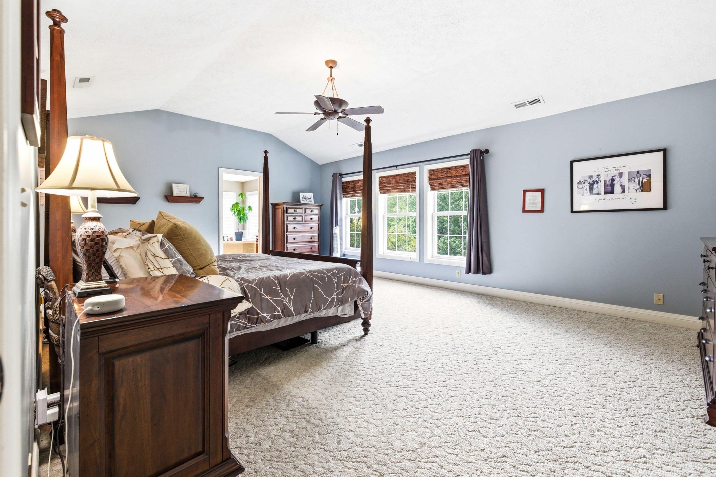 240 NORTHVIEW DR