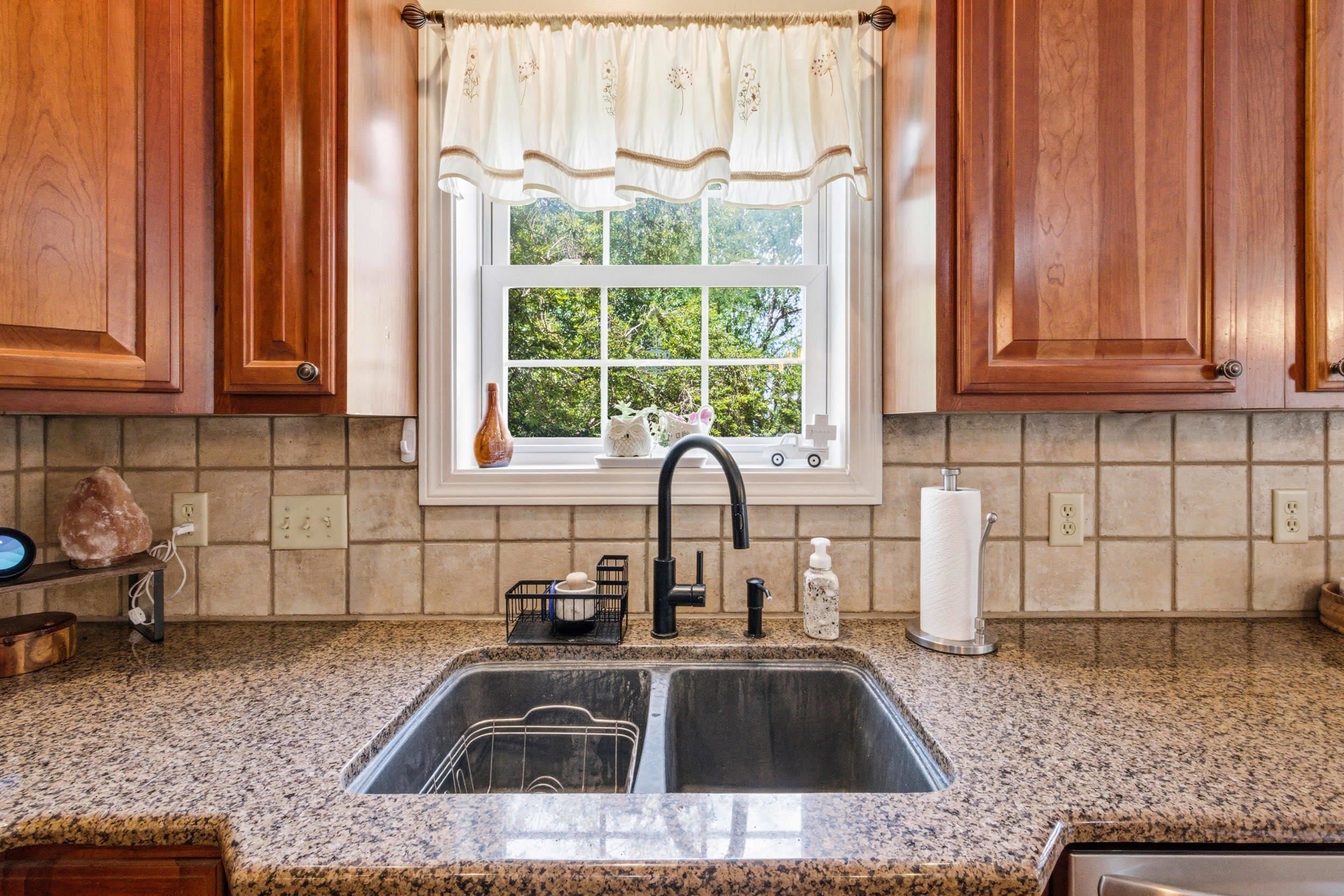 240 NORTHVIEW DR