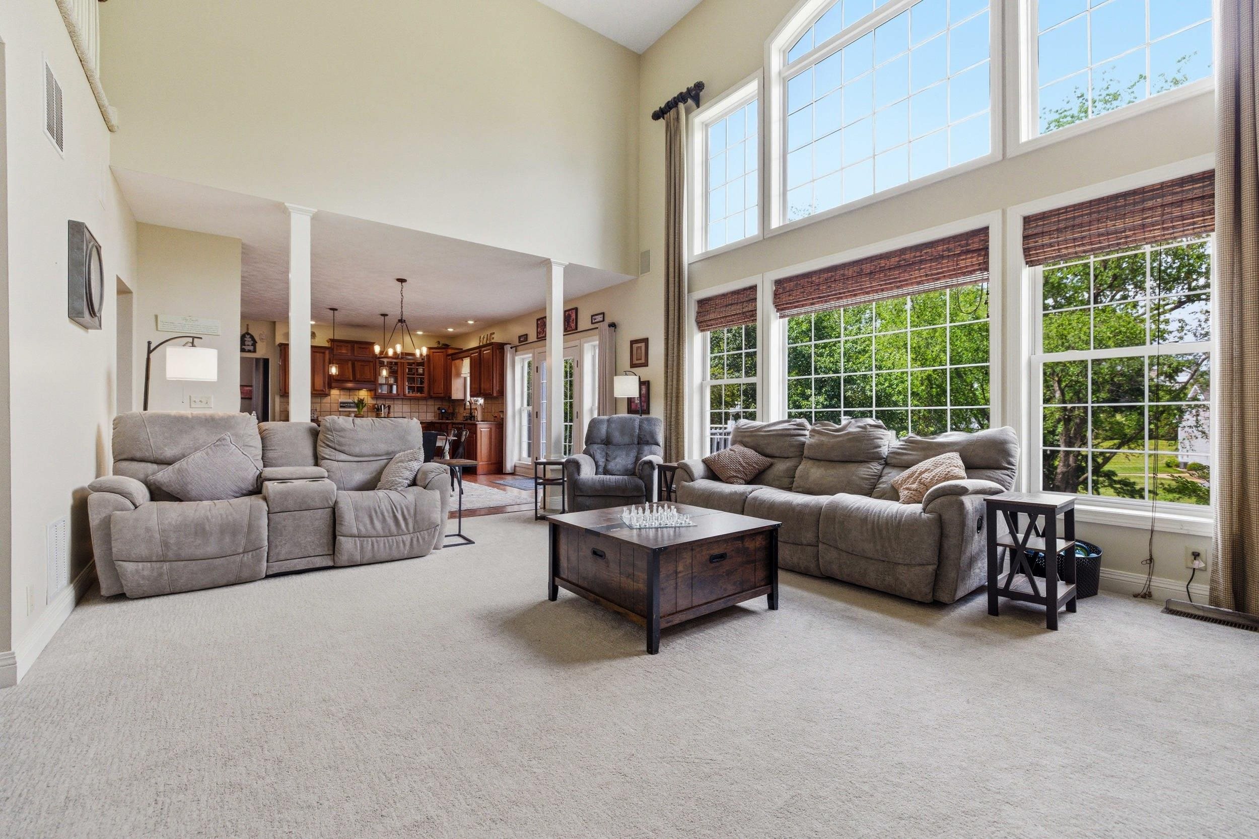 240 NORTHVIEW DR