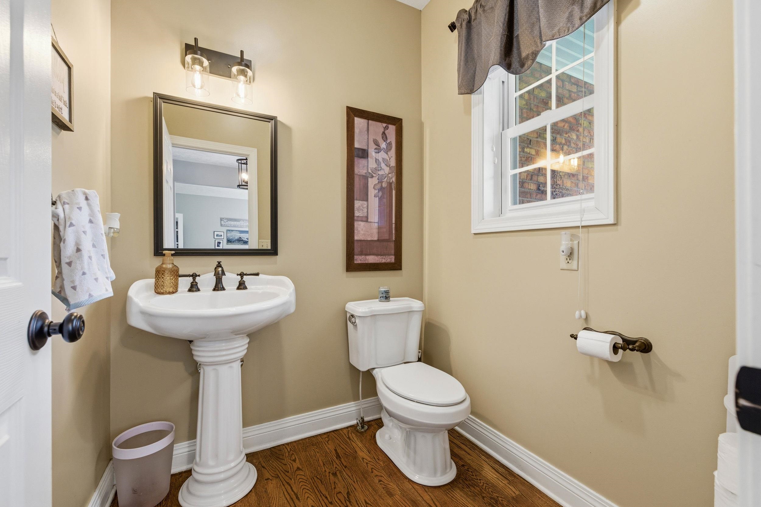 240 NORTHVIEW DR