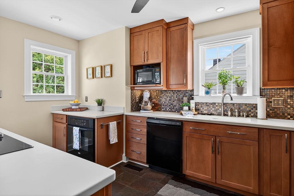 1003 SKYMONT RD