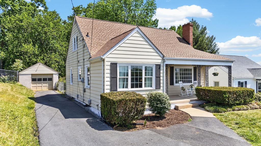 1003 SKYMONT RD