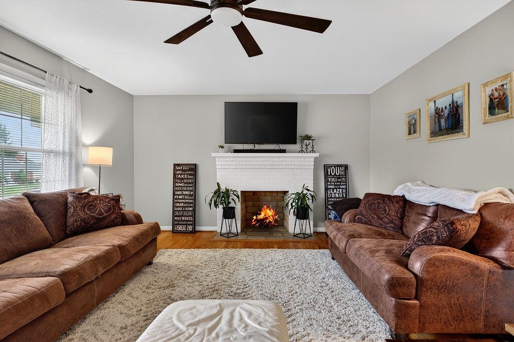 151 SUNSET DR