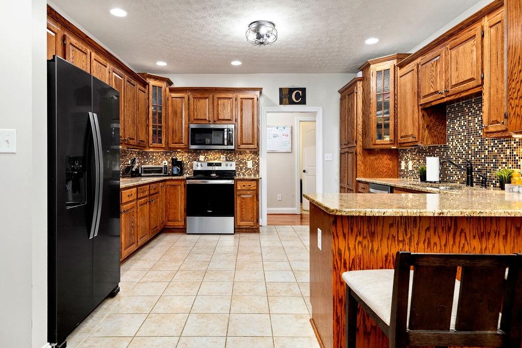 14 OLD OAK DR