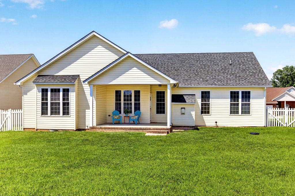 14 OLD OAK DR