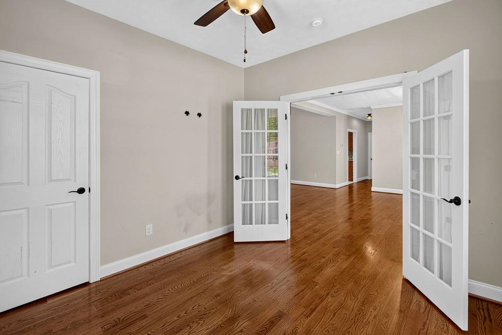 14 OLD OAK DR