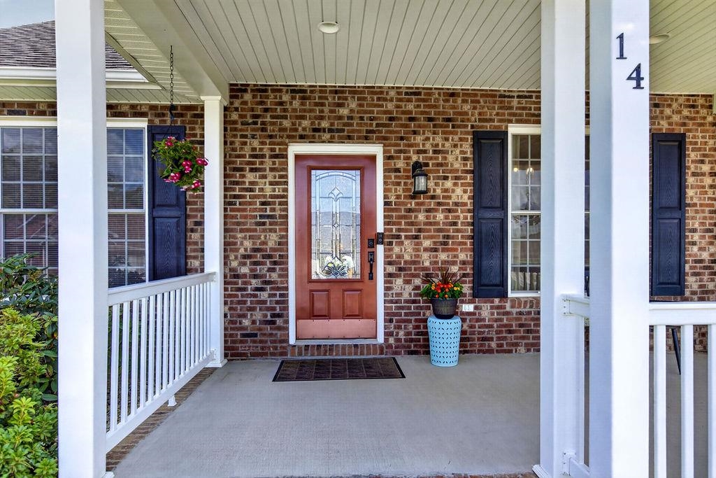 14 OLD OAK DR