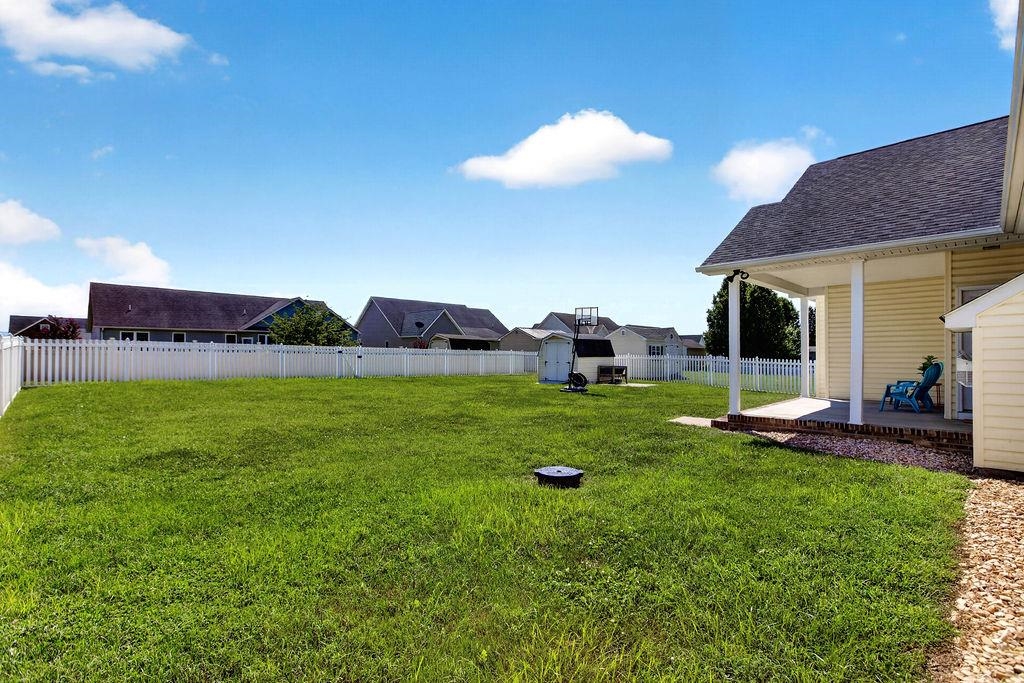 14 OLD OAK DR
