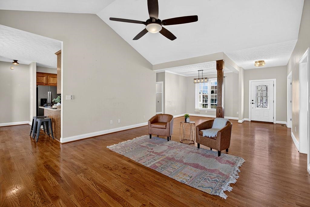 14 OLD OAK DR