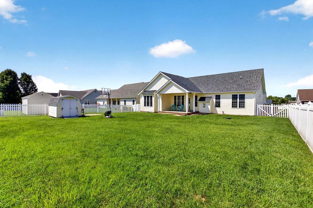 14 OLD OAK DR