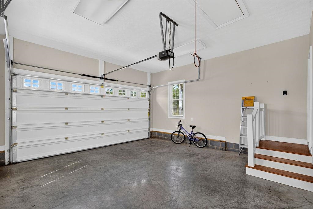 14 OLD OAK DR