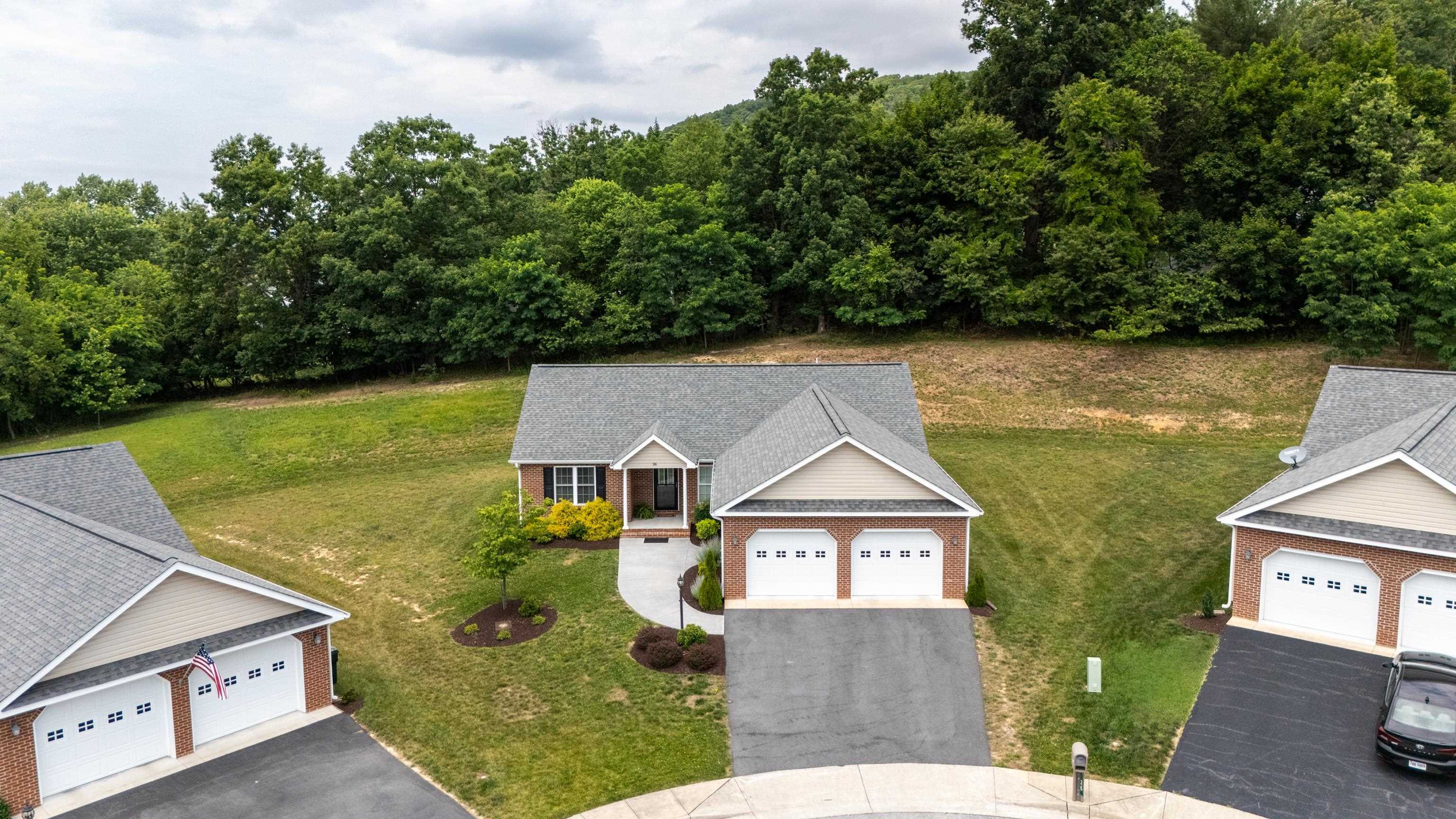 26 OAK VIEW DR