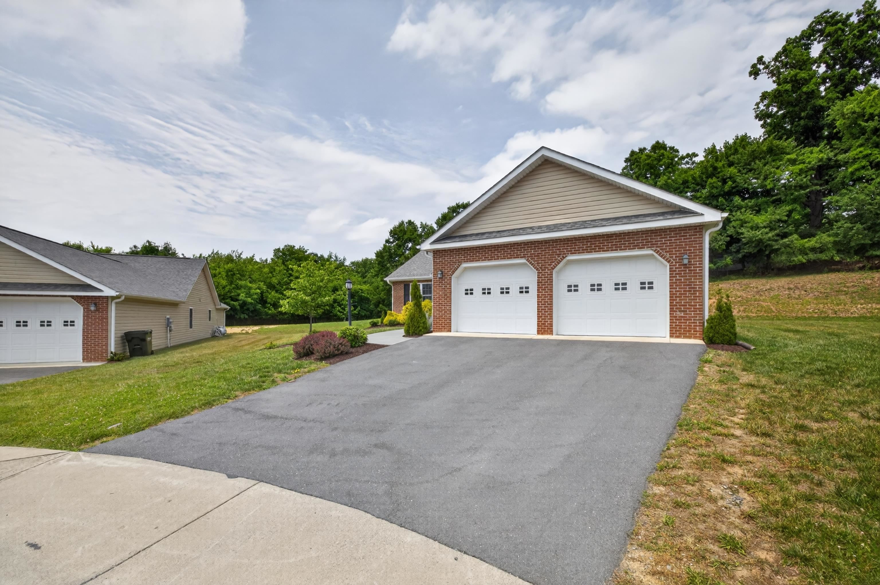 26 OAK VIEW DR
