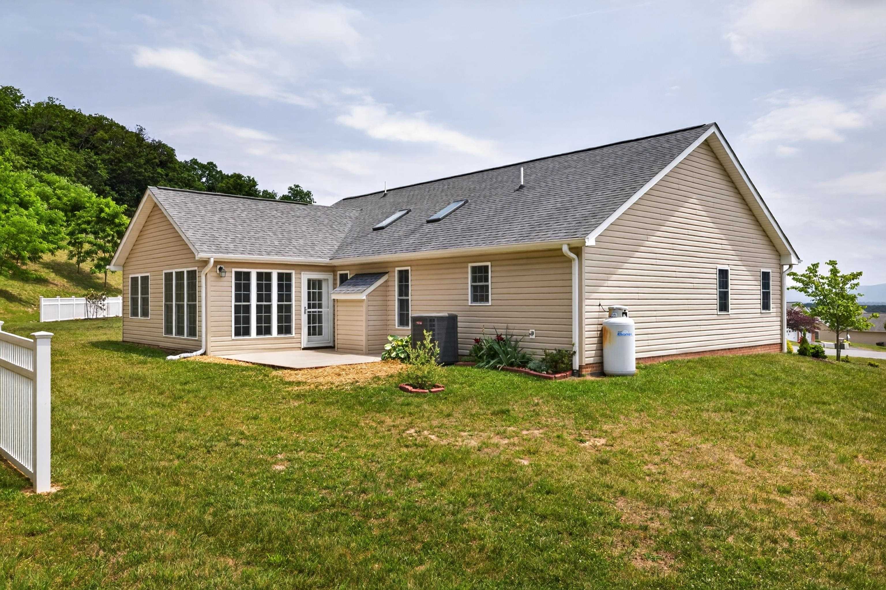 26 OAK VIEW DR